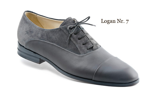 Businessschuh in grauer Kombination